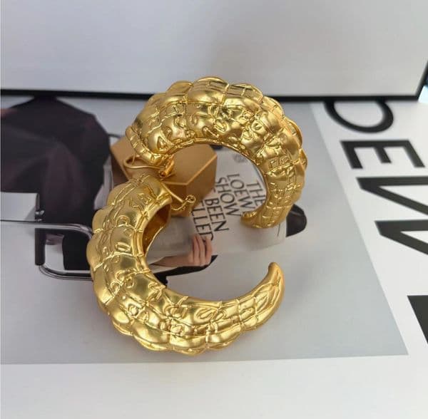 New Designed women hoops Gold plated hammer copper crocodile tail shaped earrings Designer Jewelry Schiapllii-NE10