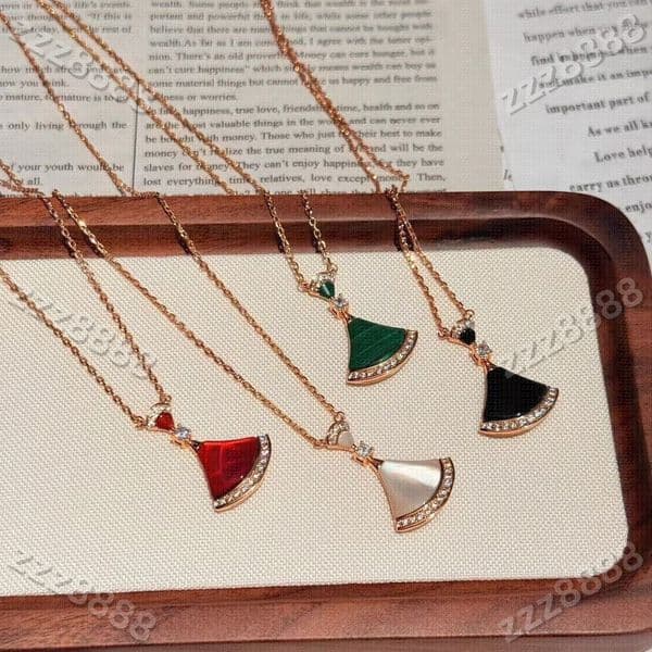 necklace designer jewelry Bracelet Shell Dress Slim Waist Necklace Snake Bone Ring Little Red Man Black and White Ceramic