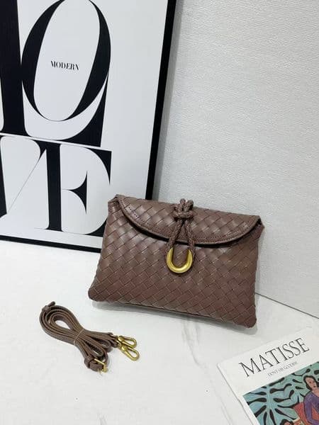 Woven bag, clutch bag, dinner bag, postman bag, single-shoulder crossbody envelope bag