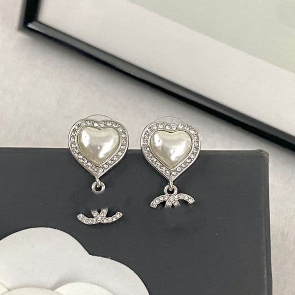 Designer luxury brand women's earrings 18K gold and silver earrings, wedding party Valentine's Day jewelry never fades