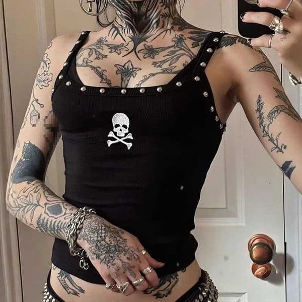 Dark Goth Style Summer New Rivet Design Backless Slim Fit Sub-Culture Backless Strt Camisole for Women INS style hot girl L260421