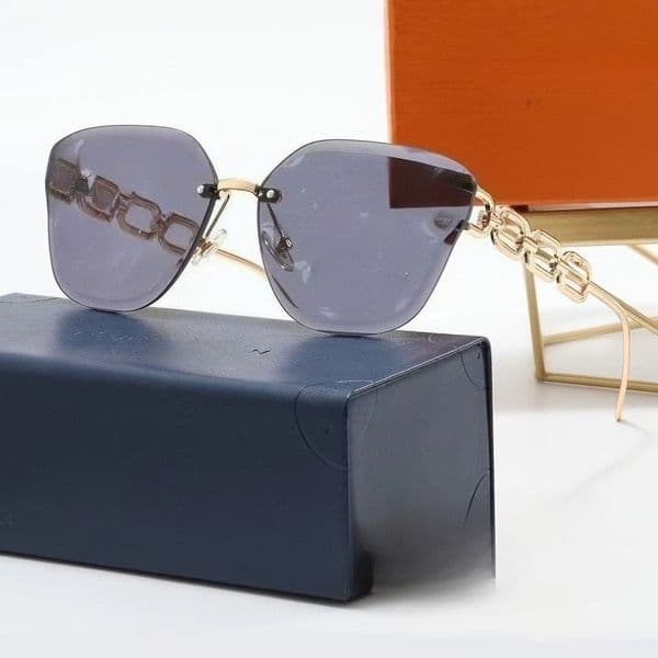 Men Women Sunglasses Designer Lunettes De Soleil Sunglasses Luxury Sun Glasses Trendy Square Metal Legs Letter Design Eyeglasses Driving Vacation Travel