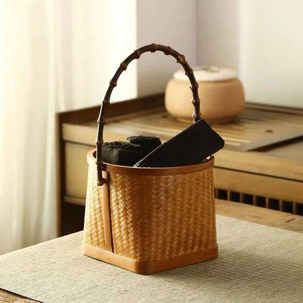 Handmade bamboo basket with handle, Chinese retro tea set, lacquer woven storage bag, olive basket, portable pastry box 26Y0422