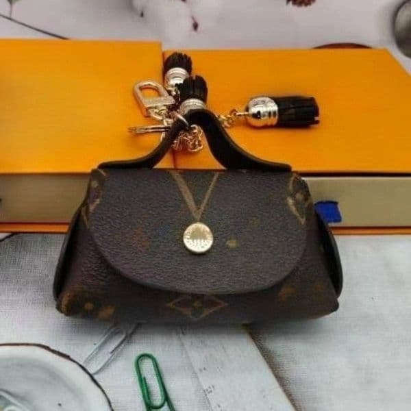 Keychain Designer Luxury Bag Charms Classic Brand High-quality Mens Leather Classics Luxury Keychains Gift