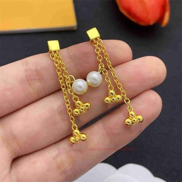 Louise lousi lvness lvs earring Designer Earrings Classic Pearl Clover Tassel Charm Dangle Gold Silver Plated Stud For Women Men Party Diamond Fashion Jewelry Chris