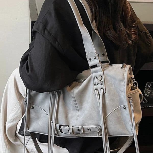 Retro Womens Motorcycle Handbag Tassel n High-end Shoulder Pillow Bag Trendy Large Capacity Underarm Bag Womens Bag 260422