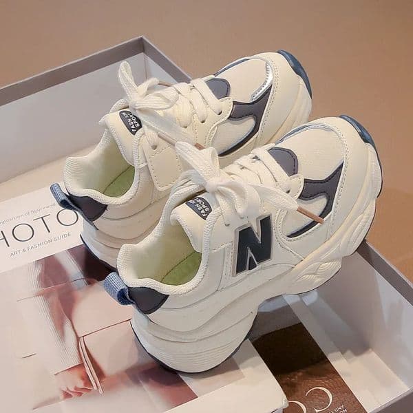 Designer Kids Sneakers New Boys Girls Athletic Shoes Chunky Dad Shoes Youth Lace Up Running Sneakers Breathable Casual Sport Shoes