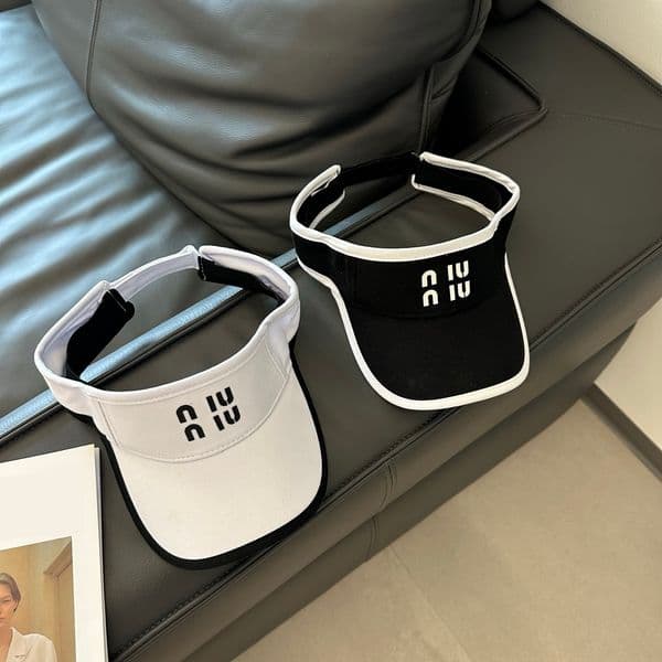 Summer Spring Bucket Hat Designer Empty Top Beach Hat Women Chapeau Hats Designers Sun Visor Luxury Beach Sunhat Caps Sun Protection Holiday Outdoor