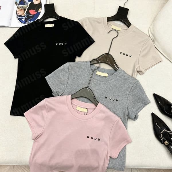 Fashion Woman Tshirt Designer Pullover Top Summer Women Tshirts Tees Girls T-shirts Luxury Women Versatile Clothes Slim Fit Basic Top
