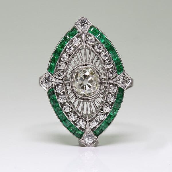 Elegant Emerald & CZ Square-Cut Engagement Ring - Women's Luxury Copper-Inlaid Vintage Jewelry
