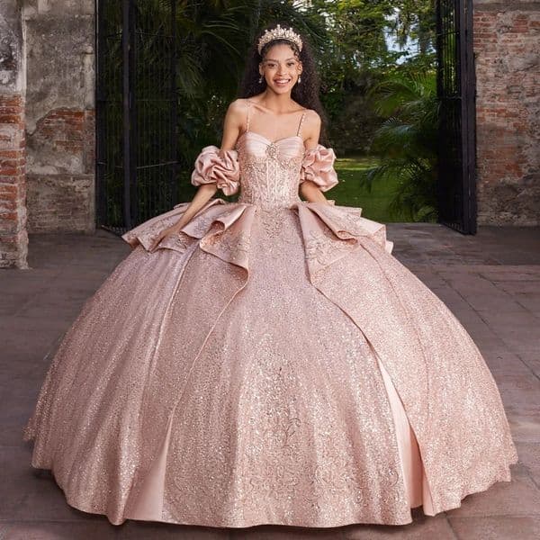 Princess Quinceanera Dresses Ball Gown Spaghetti Straps Beaded Sparkly Sweet 16 Dresses 2026 Customized
