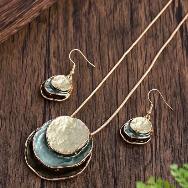 Vintage Irregular Earring Necklace Circular Pendants Layered Aesthetic Decoration Choker Trend Elegant Jewelry Set for Women 260423