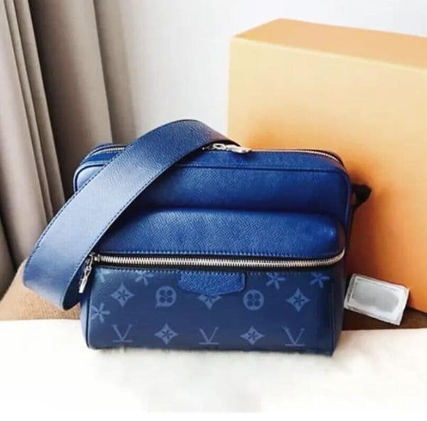 Mens Shoulder Bags PU leather Designers Messenger Bag Famous Trio Postman Classic Handbag Briefcase Crossbody Bags women bag wallet sacoche homme purse