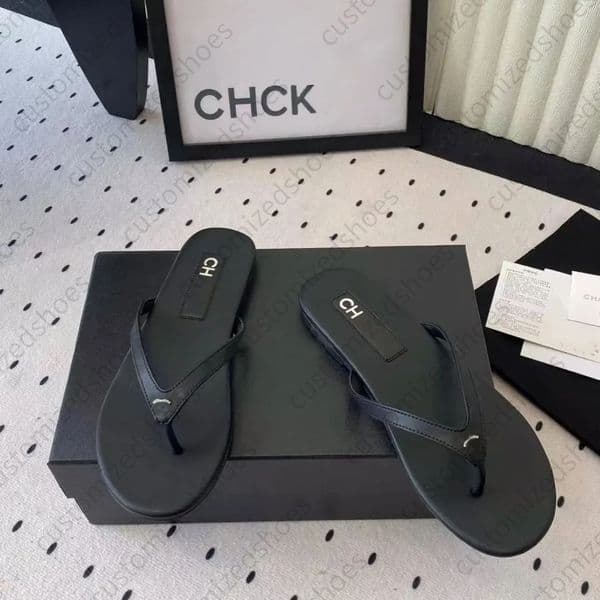 Flip Flops Sandals Designer Women Slide Designer Slippers 2026 Luxury Designer Flip Flops for Women Leather Sandals Elegant Black Beach Slippers Summer Vacation 42