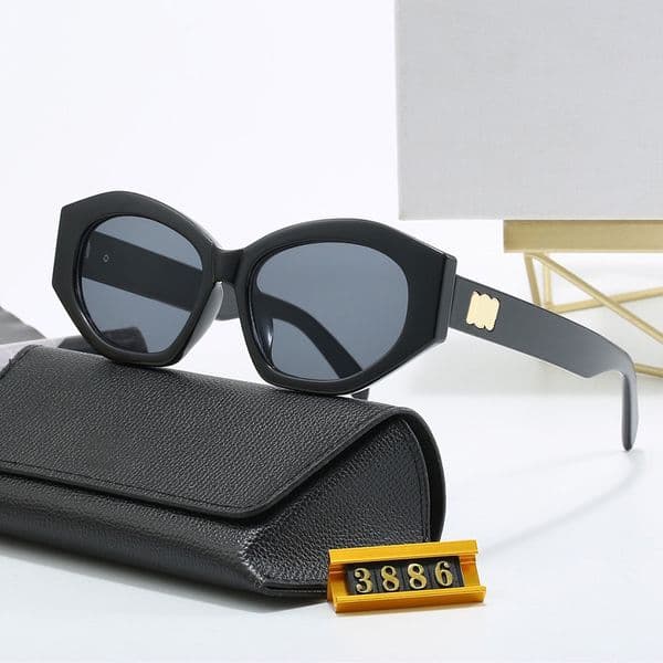 Retro Full Frame Sunglass Designer Sunglasses For Men Women Luxury Sun glasses Letter Design Goggle Adumbral Eyeglasses Lady Glasses Outdoor Beach Eyeglasses