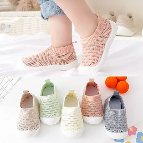 Baby Shoes Antislip Breathable Infant Crib Floor Socks with Rubber Sole for Children Girls Boys Mesh Soft Bottom Slippers 260424