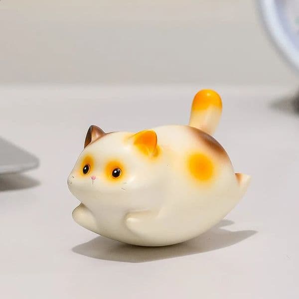Creative Furui Series Cute Cat Shaking Desktop Ornaments Trendy Toys Decoration Office Gifts 260424