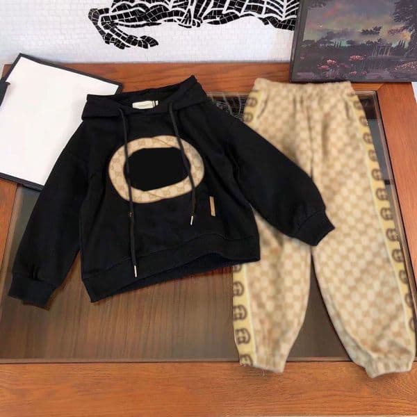 Designer children's clothing, children's clothing sets, children's sweatshirts