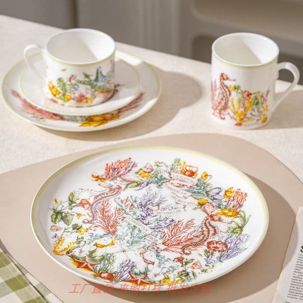 New European bone china coffee cup creative couple household ceramic plate cup plate set housewarming gift