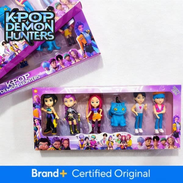 2027 Hot Cute Dolls Toys Anime Kpop Figure Cartoon Gaming Peripherals Desk Decoration Collection Figures Model Toy
