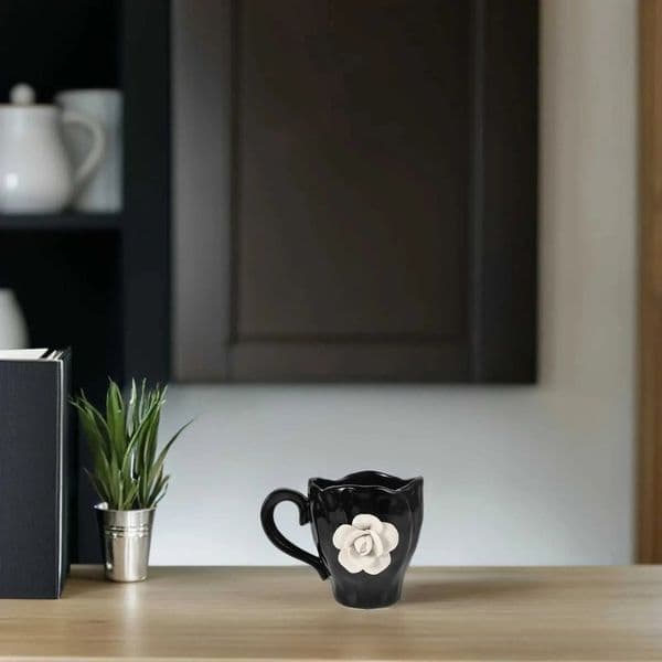 Luxury Designer Decor Luxery Ceramic With Rose Design Elegant Flower Coffee Cup For Tea Lovers Vintage room Style Decorative Drinkware Cute 6 3