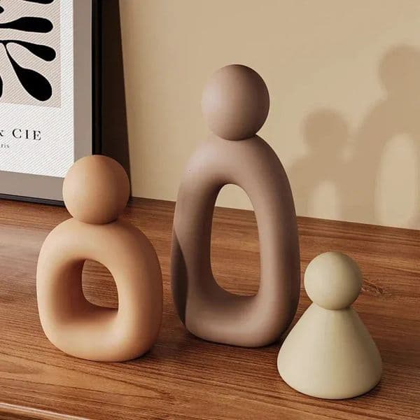 Yard Decor Minimalism Family Statue Modern Style Home Decor Hollow Sculpture landscape Nordic Living Room Ornaments Bedroom Decoration