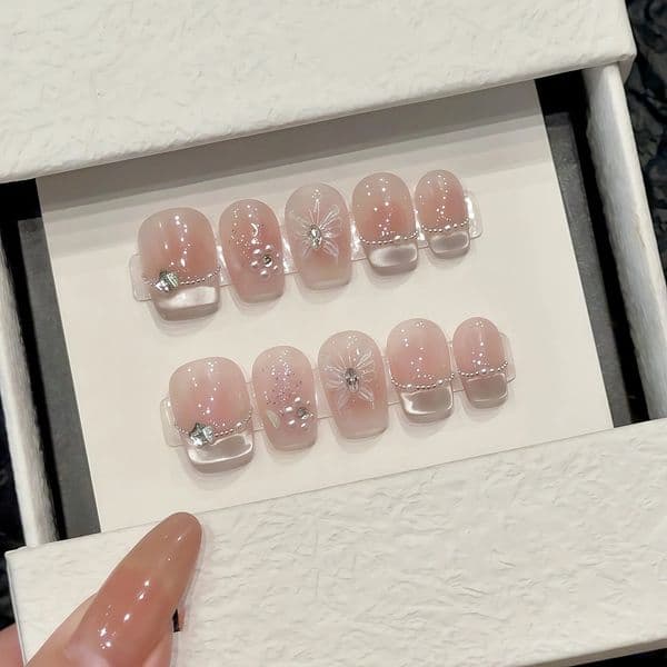 10Pcs Short Ballet Handmade Fake Nails Nude Pink Full Cover Nail Tips with Butterfly n Wearable French Press on False Nails 260427