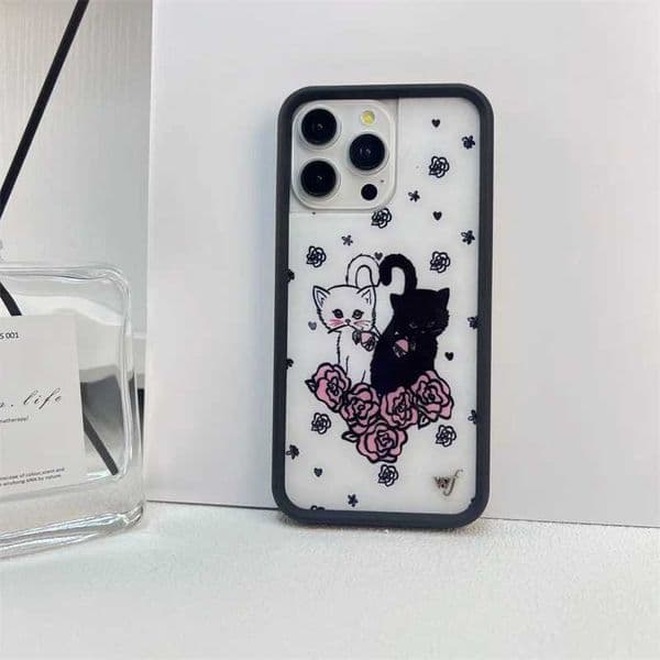Wildflower cartoon cute phone case Animal Kitten Bear For iPhone 17 Pro 13 Pro 14 Pro 15 Promax WF Pigeon Lamb Swan phone case T260424