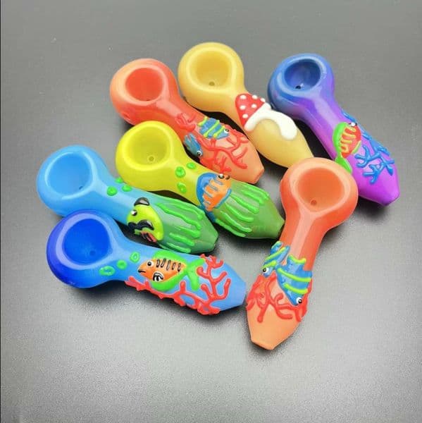 2026 Glass Smoking pipes hookah Oil Burner Pipes Smokings European and American smoking accessories with colorful printed patterns and luminous short glass pipes
