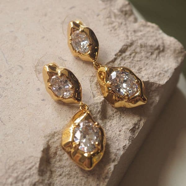 Ice with VVS Niche Original Designer Fashion European and American Style Zircon Tassel Commuting Lava Geometric Pattern Personality Earrings