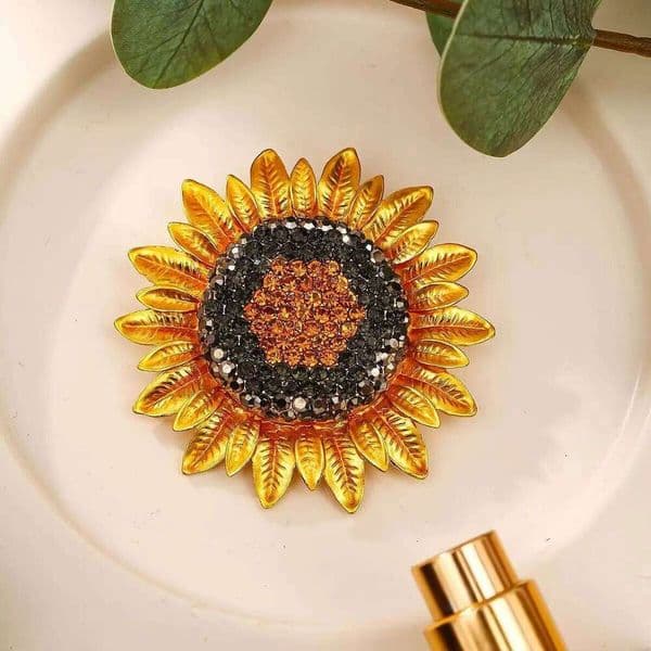 Winning Gift Brooch, Versatile for Men and Women, High-End Sunflower Pin Accessory, Jewelry Brooch
