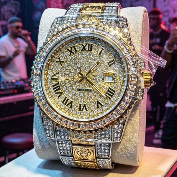 Men's Gold Iced Out Roman Numeral Watch, Full Diamond Hip Hop Style Quartz Wristwatch with Date, Luxury Bling Timepiece for Party & Street Wear