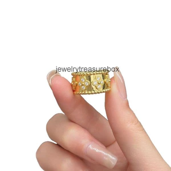 Designer Jewelry vanly cleeffly ring perlee Ring V Textured Four-leaf Clover Ring