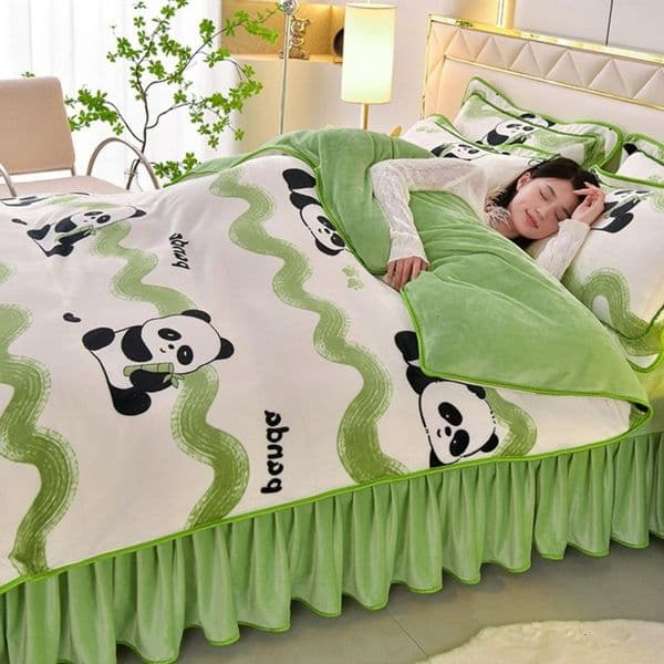 High Weight Milk Velvet Flannel Skirt Four Piece Set Light Luxury Thickened Duvet Cover Bed Sheet Bedding Bulk Purchase Gift
