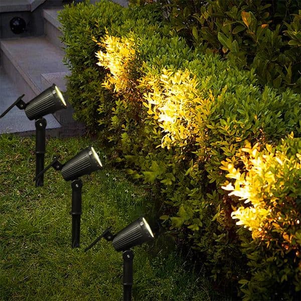 9LEDs Solar Spotlights Outdoor Light Control Waterproof Floor Mounted Lawn Lampfor LandscapeCourtyardGardenTree Decoration 260428