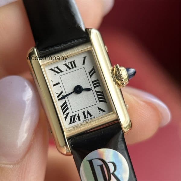 Top quality tanks watch super clone watches designer women mens watch swiss quartz movement sapphire glass leather strap 22mm 25.5mm with box 45OT
