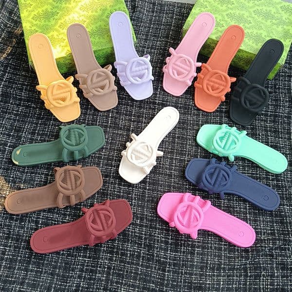 Designer Sandals Jelly Flatform Luxury Women's Hollow New Color Thick Bottom Slippers Fashion Classic Retro Cute Sunshine Beach Sandals With box