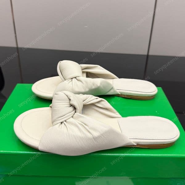 Fashion flat heel luxury designer sandals womens low heels leather woven casual party slippers knot toe exposed slides beach shoes with box size 35-43