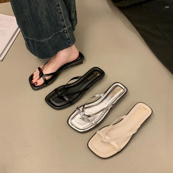 Slippers 2026 Ladies Flat Sandals Summer Fashion Square Head Open Toe Women's Clip Casual Comfortable Black Indoor Women