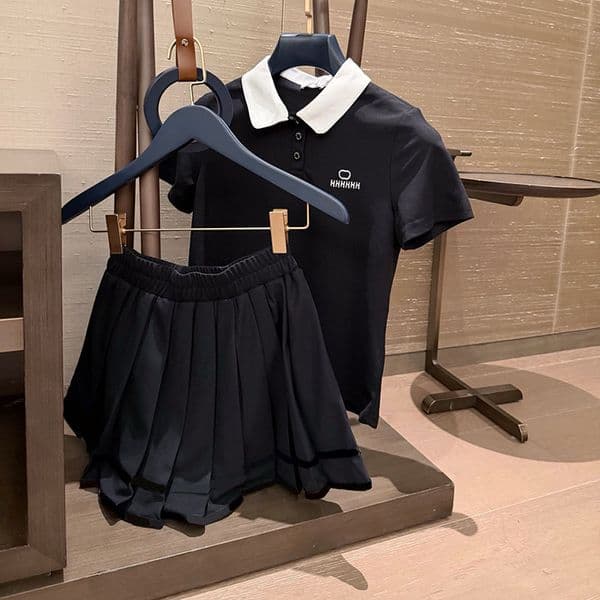 Luxury Women Lapel Neck Top Pleated Skirts Contrast Color Tees Elastic Mini Skirt Outfit Summer Preppy Style Vintage Two Piece Dress