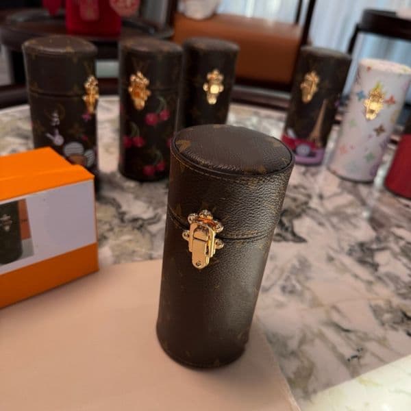Retro Cylinder Storage Box Niche Box Bag Fashion Armpit Bag Handbag Lipstick storage Bag