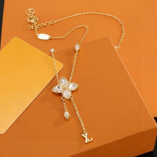 10A Top Hot Seller Luxury Designer Luxury Designer Pendant necklaces designer Stainless Steel Plated Faux Leather Letter Chocker For Women Wedding Jewelry