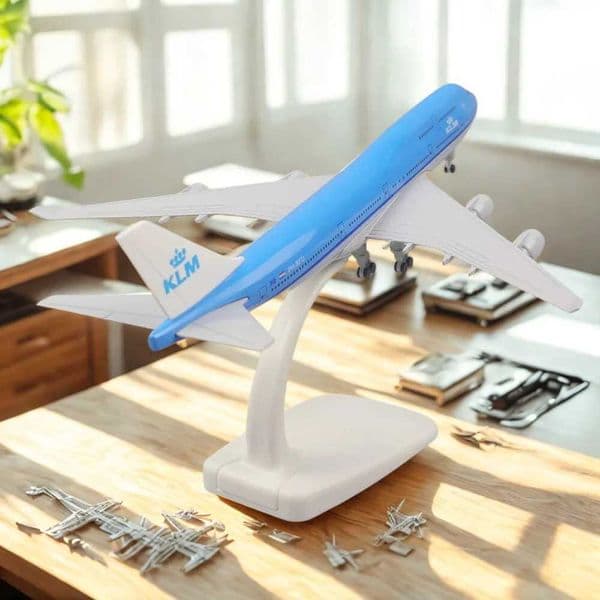 747 Airplane Models Toys 20CM Scale KLM Dutch Alloy Diecast Airport Model for Child Toy Gift and Collection L260320 L260323