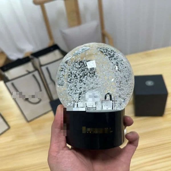 Classics Creative Jewelry Christmas Tree Crystal Girlfriend Valentine's Day Gift Snowflake Ball B2