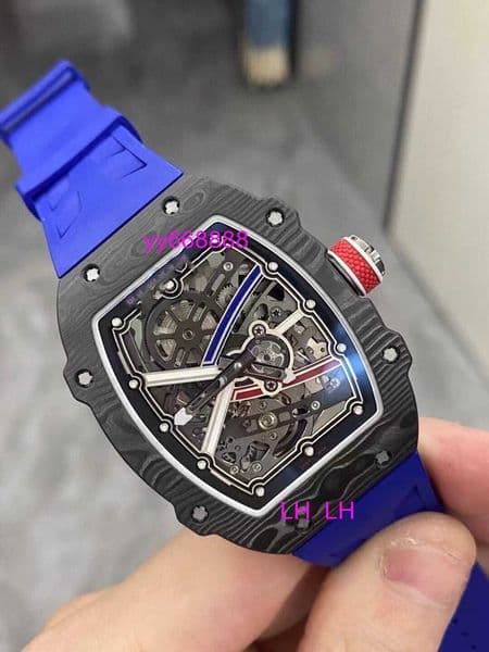 Men Watch 67-02 Luxury Watch Superclone Fully Wristwatch Designer White Carbon Automatic Mechanical Watch CRMA7 movement Handly26