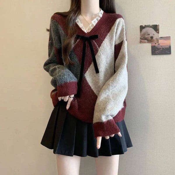 Designer Fashion Retro Diamond Sweater For Women In Autumn And Winter Lace-Up Bow Top Lace Spliced V-Neck Long-Sleeved Versatile Pullover