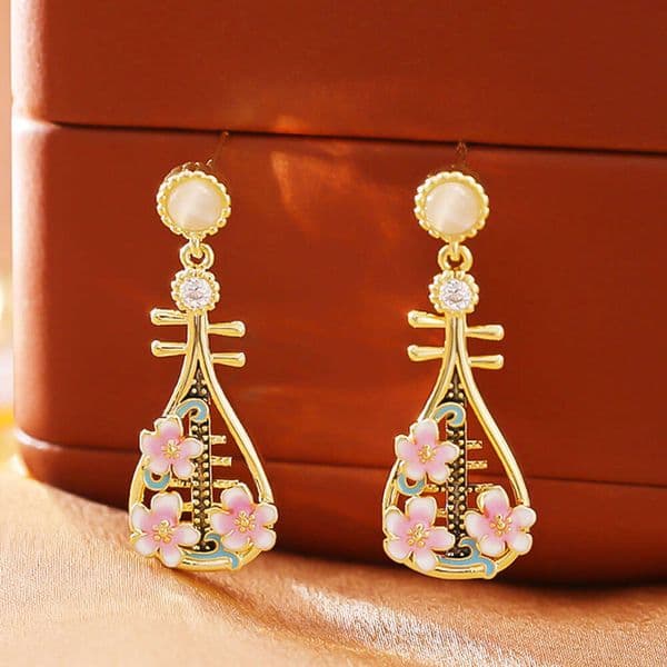 Pipa Flower High-end Fashion Creative Design New Chinese Earrings for Women Ancient Style Hanfu Accessories