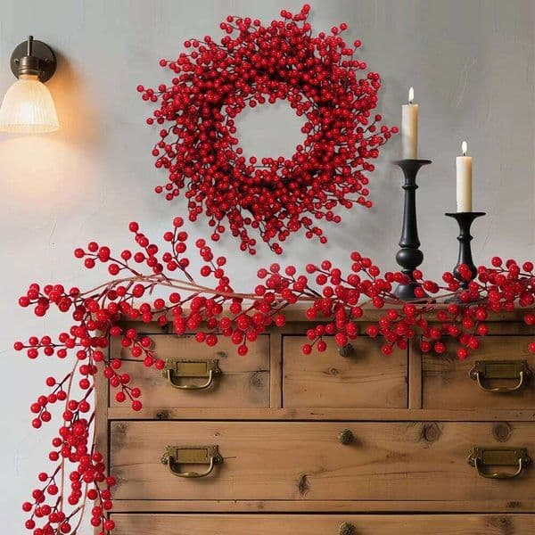 Yannew 18inch Winter Christmas Holly Berry Wreaths Front Door Silver Snowy Wreath for Xmas Hoilday Indoor Oudoor Decoration 26H0202