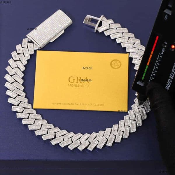 Baguette dia 20mm gold plated Sier necklace vvs moissanite baguette cuban link chain