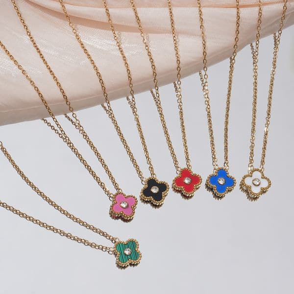 Cross Border Lucky Clover Necklace Titanium Steel Light Luxury High End Outdoor Fashion Jewelry Women's Fashion Designer Necklace Clavicle Necklace Jewelry